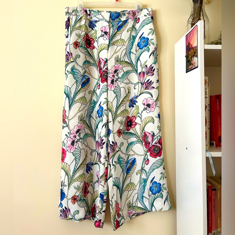 Ann Taylor White Floral Trousers